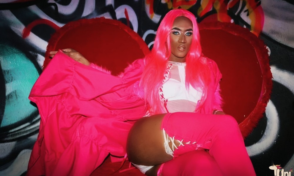 Corona Boogie Oogie é finalista do concurso Drag Danger 2022, a maior competição de arte drag do Brasil